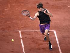 PG平台-西班牙网球队力克英国网球队，兹维列夫高光表现