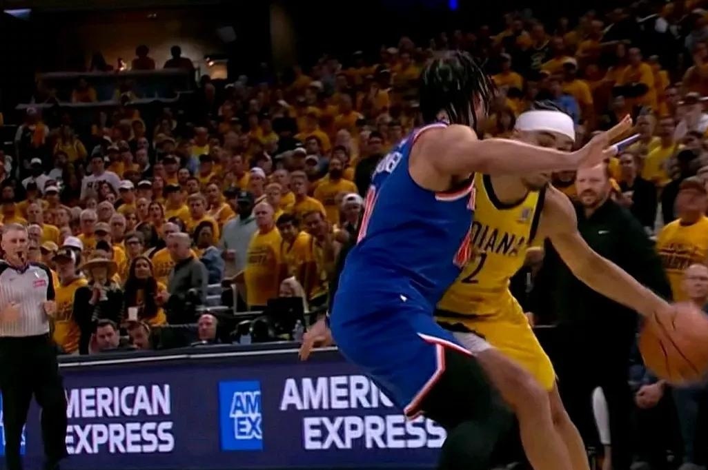 PG游戏官网登录入口-尼克斯主场告负，西部半决赛遭遇三连败